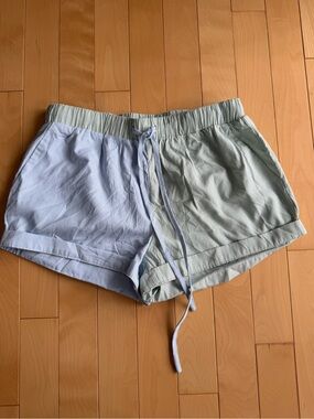Superdown (revolve) striped shorts size XS blue & green
